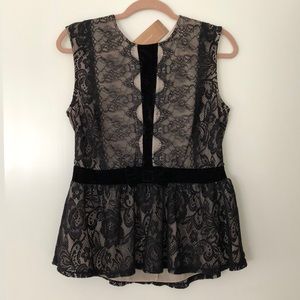 Francesca’s sleeveless lace peplum top